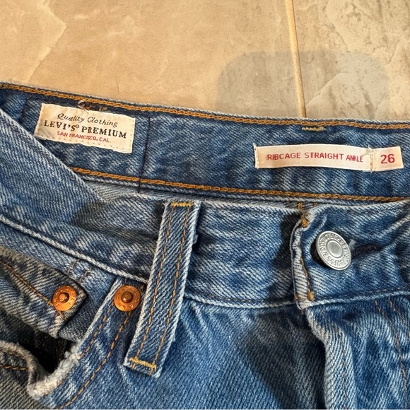 Levi's Women's Ribcage Straight Ankle Denim Jeans Sz 26 Classic Preppy USA - Picture 4 of 12
